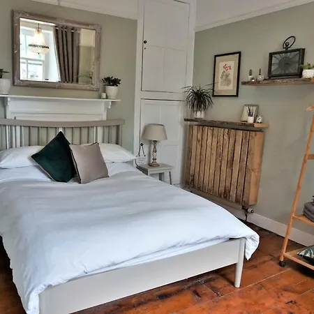 Regency Home-3