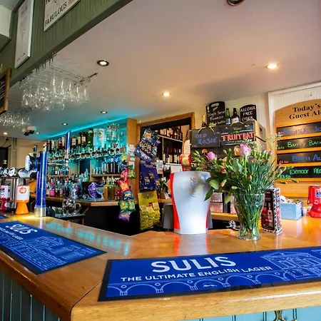 The Beacon & Railway Hotel-2