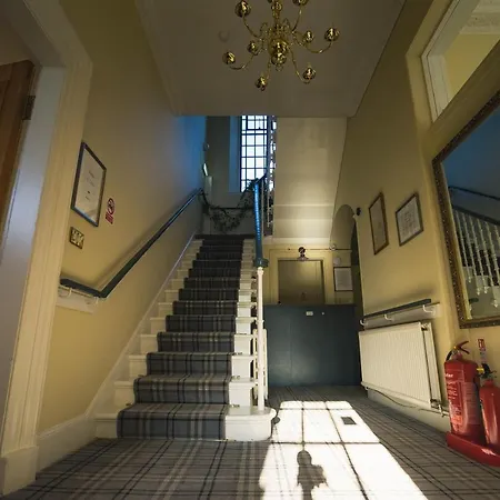 Duthus Lodge Guest House-2