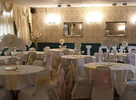 The Avenue Club And Lodge-3