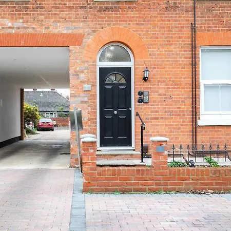12 Helena Luxury Serviced Apartment-3