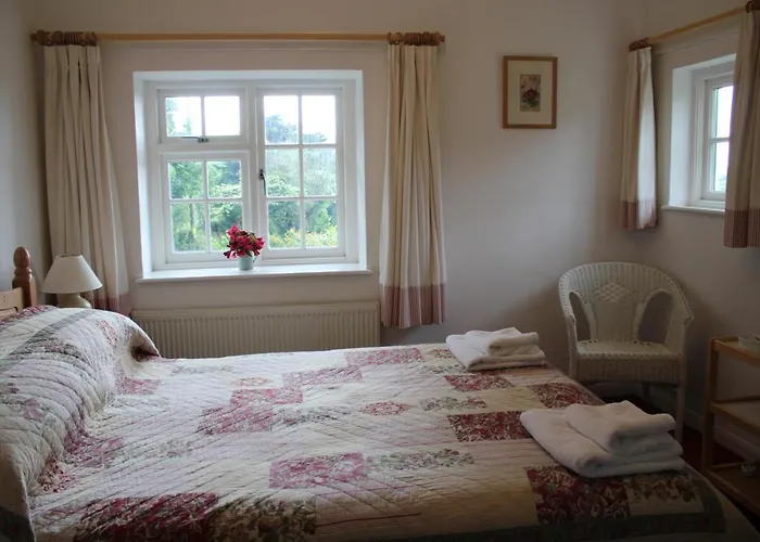 Coombe Farmhouse Bed & Breakfast St Ives 