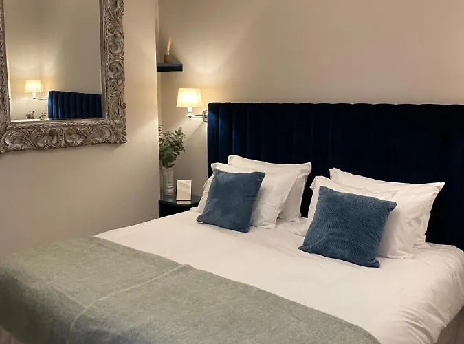 Ch1 Boutique Stays-Roman Bath Suite Chester