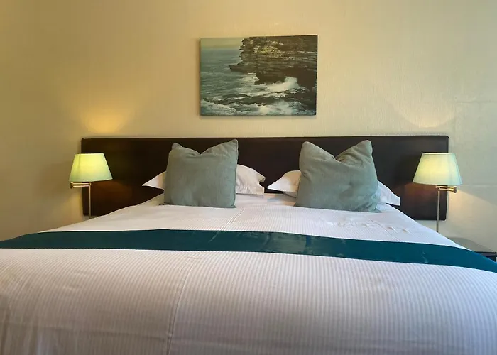 The Kingswood Guest House - Adult Only