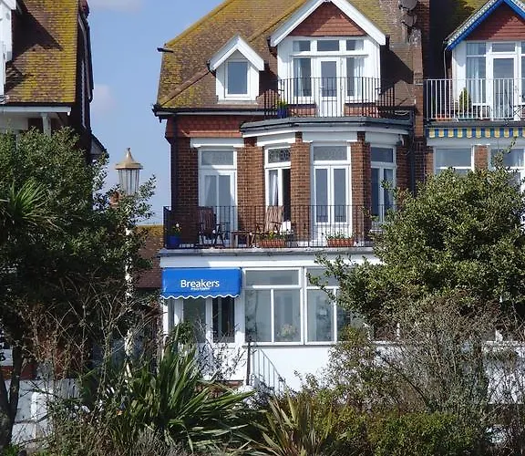 Breakers Bed And Breakfast Eastbourne