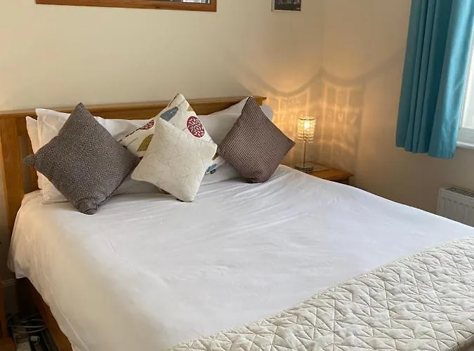 Four Seasons Guest House Canterbury