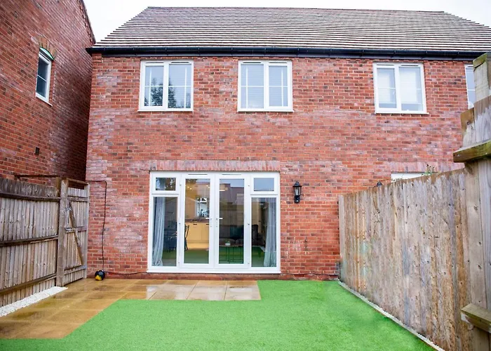 Modern House With Free Private Parking And Wifi Villa Stratford-upon-Avon