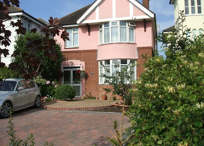 The Pink House Bed & Breakfast Weymouth
