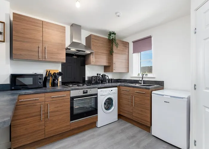 The Holt-Ideal For Contractors- Heartwarming 2 Bedrooms Apartment-Parking Boultham