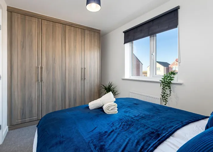 The Holt-Ideal For Contractors- Heartwarming 2 Bedrooms Apartment-Parking Boultham