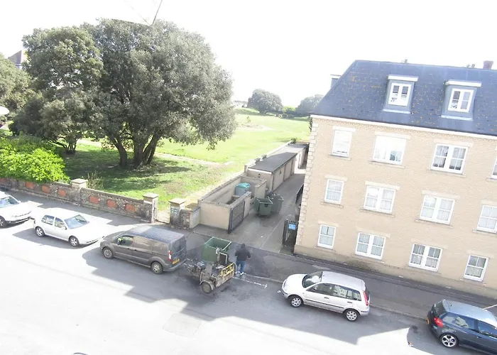 Silverstone House