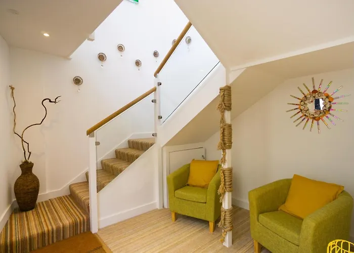 Largigi Rooms Centre Of Lyme Regis Close To The Beach And Town Centre