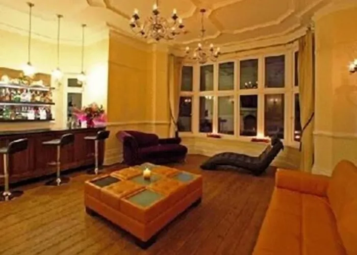 Space Boutique B&B - With Free Private Car Park Llandudno