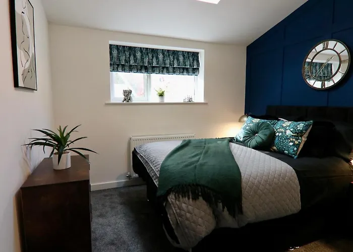 Boutique 5 Bed Home On Birdwell Road - Free Parking Sheffield