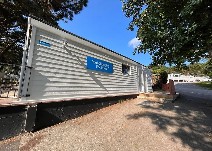 Contemporary Caravan At Newquay Holiday Park