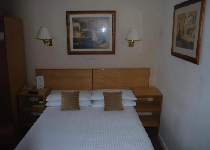 New County Hotel Perth