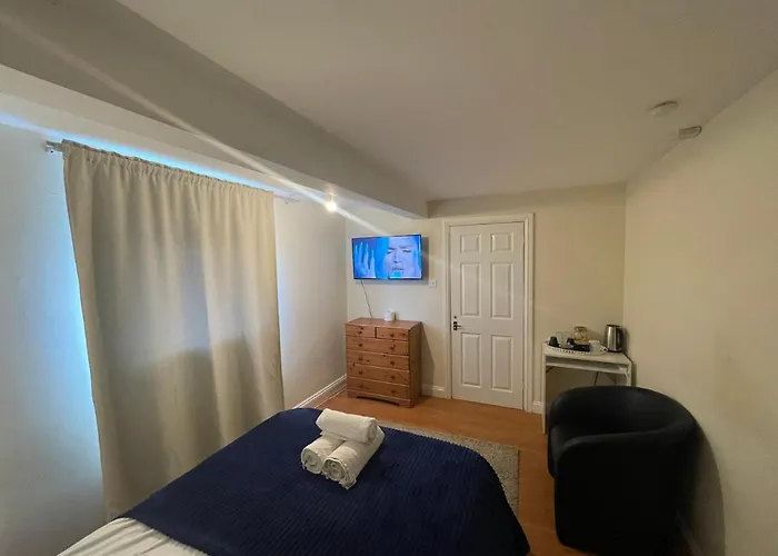 Shared House In Chakeshill Drive Hotel Bristol