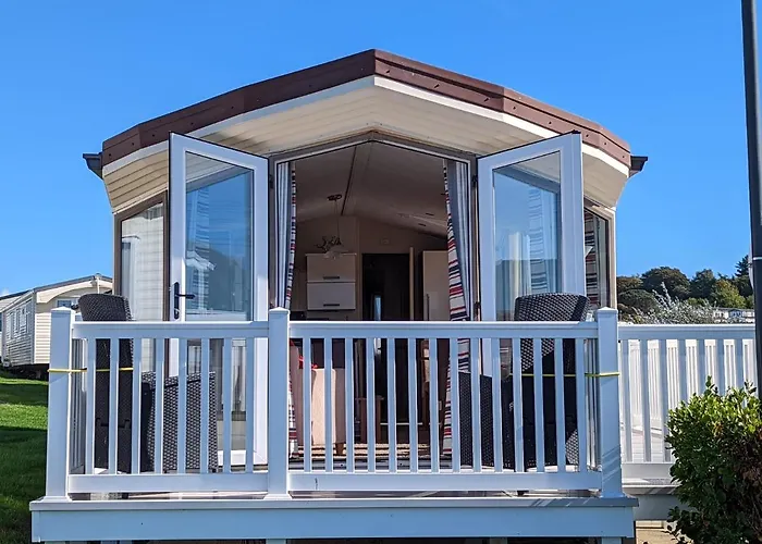 Lovely Caravan Haven Littlesea With Unrestricted Views To The Fleet Lagoon