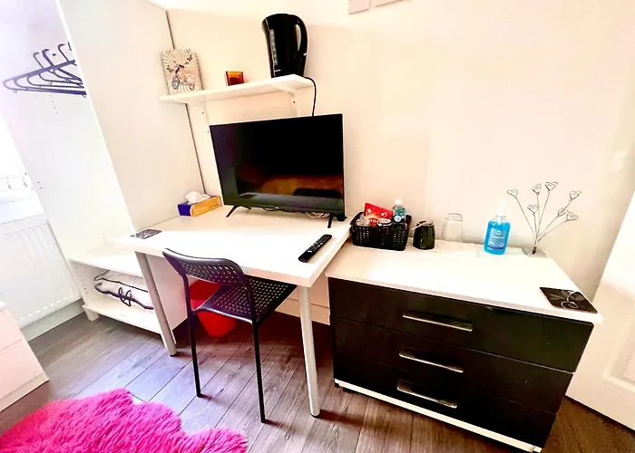 Deluxe En-Suite Room In Cv1 Coventry