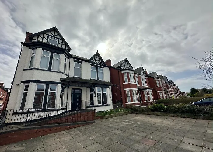 Lathom Road Central