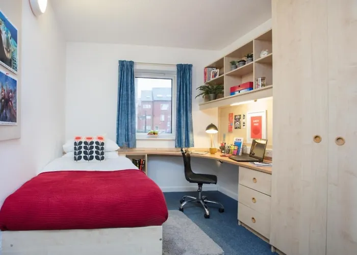 Bright Ensuite Rooms, Plymouth - Sk