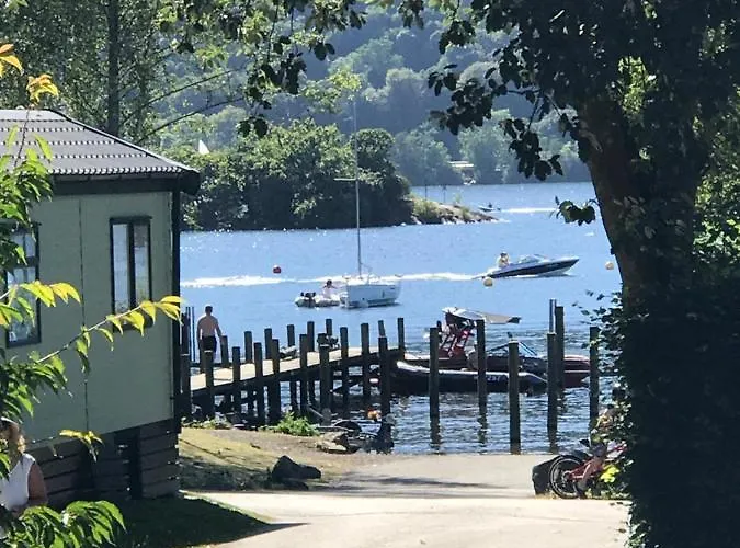 R11 Lake View, Fallbarrow Holiday Park Hotel Bowness-on-Windermere