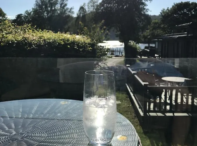 R11 Lake View, Fallbarrow Holiday Park Hotel Bowness-on-Windermere