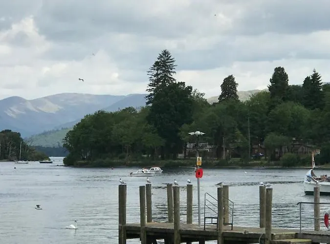 R11 Lake View, Fallbarrow Holiday Park Hotel Bowness-on-Windermere