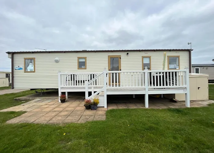 Eagle 5, California Cliffs Hotel Great Yarmouth