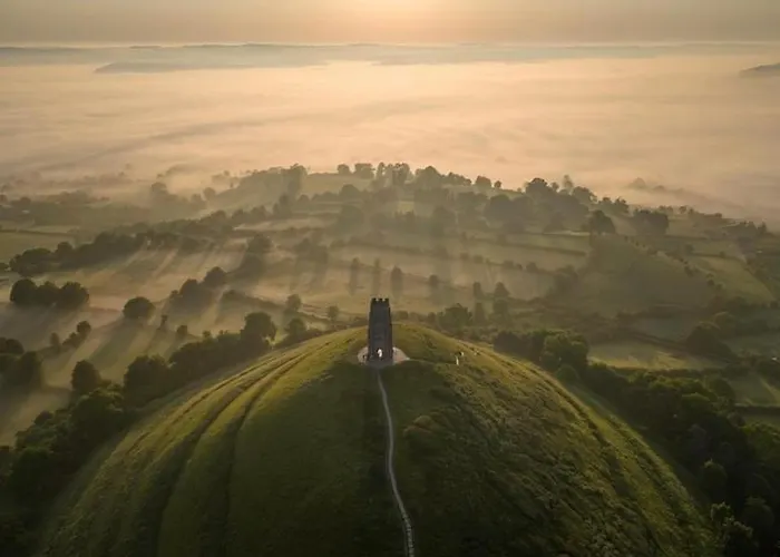 Glastonbury Hideaway