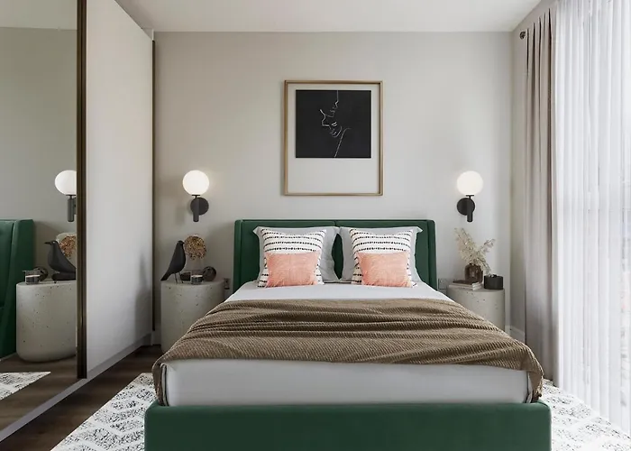 Incredible Private Rooms In A Fully Serviced House Next To City Centre With Free Parking Coventry