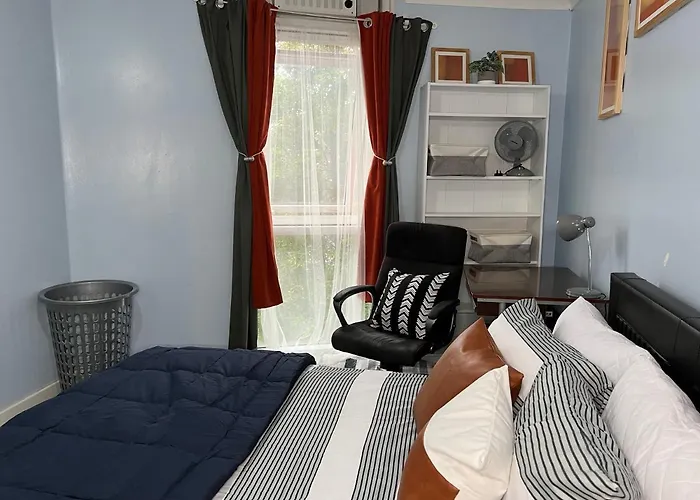 Quayside Deluxe Double Room Colchester
