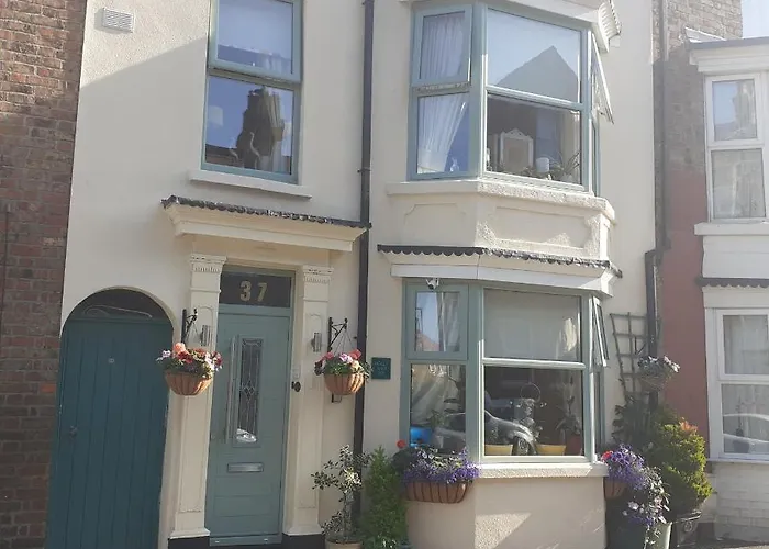The Holly & Ivy Bed & Breakfast Bridlington