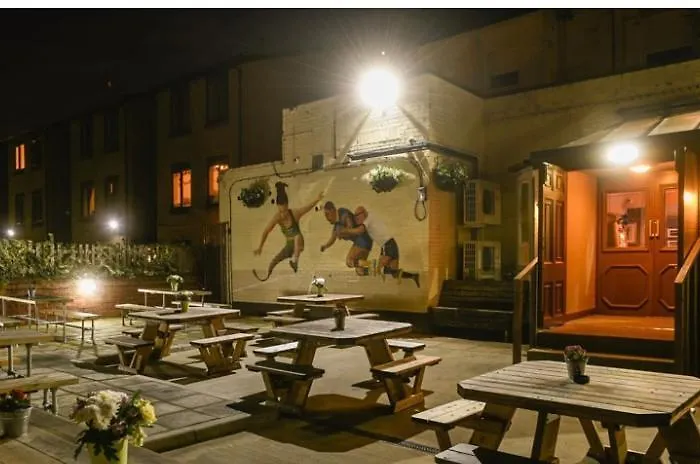 The Albert Hotel & Sports Bar Kingston upon Hull