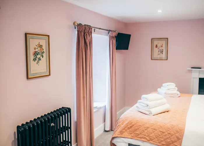 The Heathcock Boutique Hotel - Room 1 Cardiff