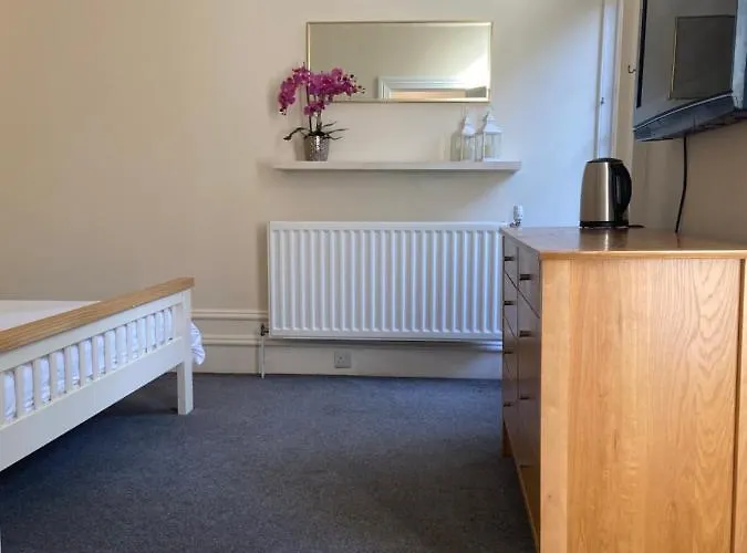 The Pheonix Bed & Breakfast Southport