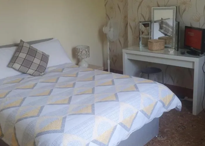 The Shamrock Bed &And Breakfast Bed & Breakfast Liverpool