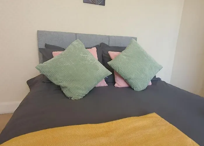 Coventry Spacious Rooms In City