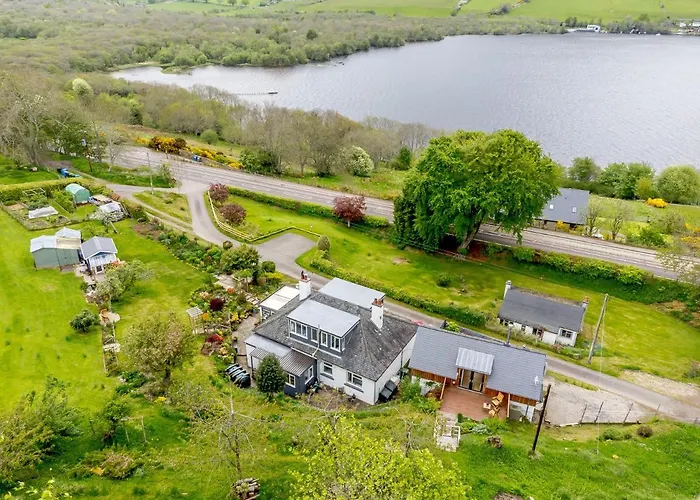 Urquhart Bay B&B