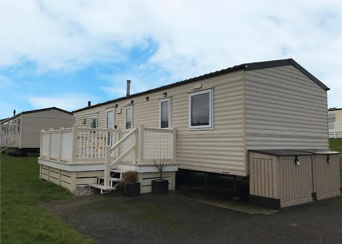 Newquay Bay Porth Caravan - 8 Berth