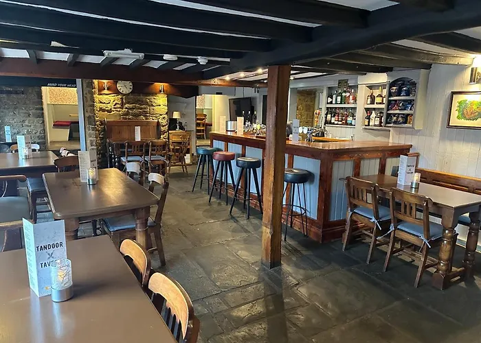 Horse And Groom Inn