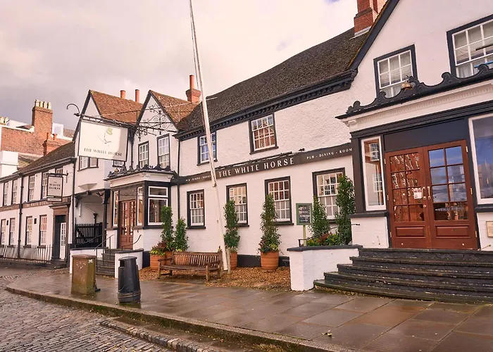 The White Horse - A Heartwood Inn