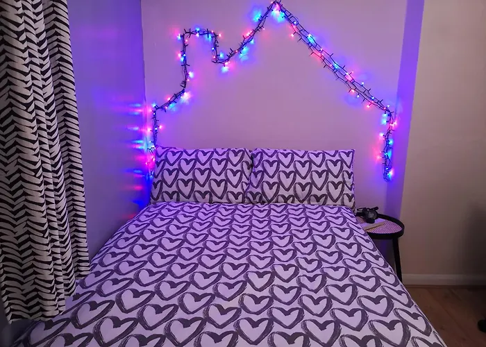 Room Wollanton Park Beeston Near East Midlands Conference Centre Train Station Tram Stop Nottingham