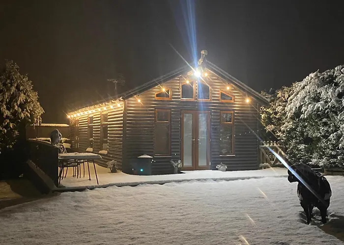 Fairview Farm Holiday Retreat: Luxury Lodges in Nottinghamshire Countryside