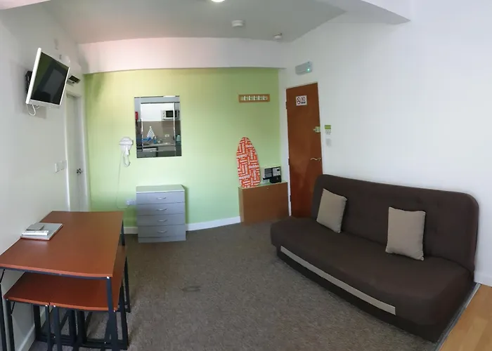 Charlton Aparthotel