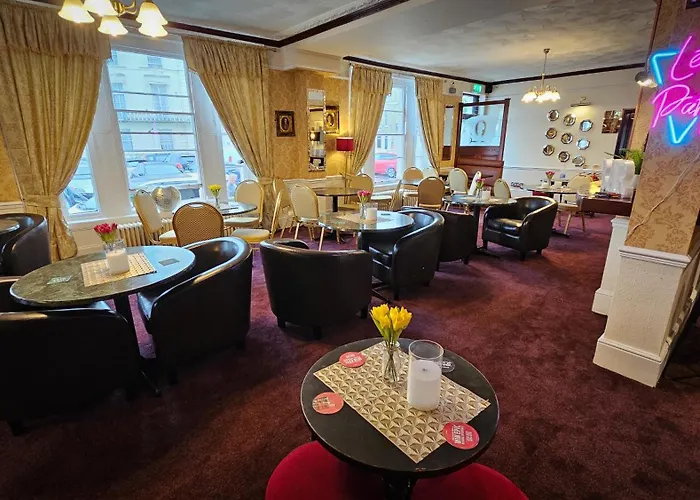 Nelson Hotel