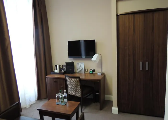 Rox Hotel Aberdeen By Compass Hospitality