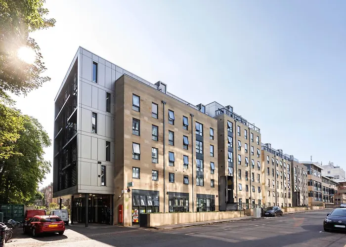 Unite Students - Chalmers Street - The Meadows Edinburgh