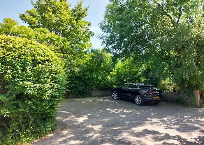 Tregarthen Cottage - Tranquil Self-Contained Room Near Looe Offering Easy Parking Right Outside With Ev Point