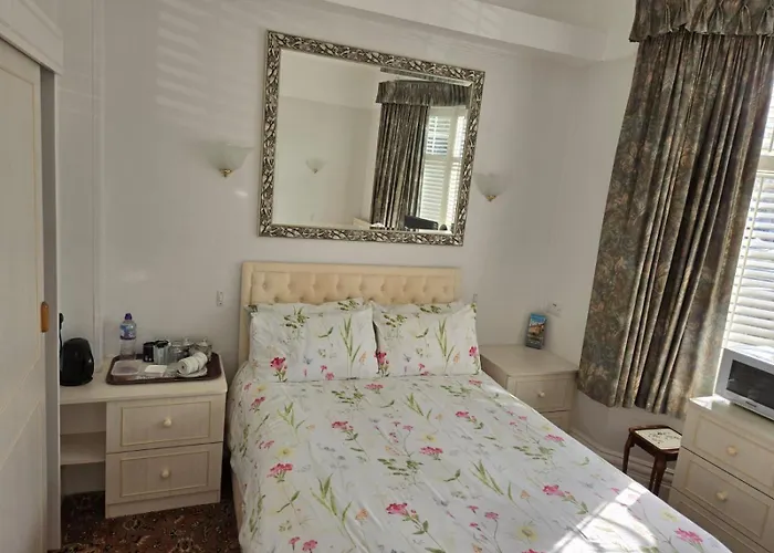 Shoreline Holiday Accommodation Bournemouth